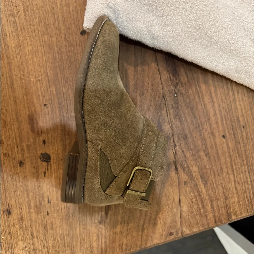 Clarks boots. - Picture 4 of 6